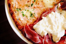 Salmon miso cream pizza